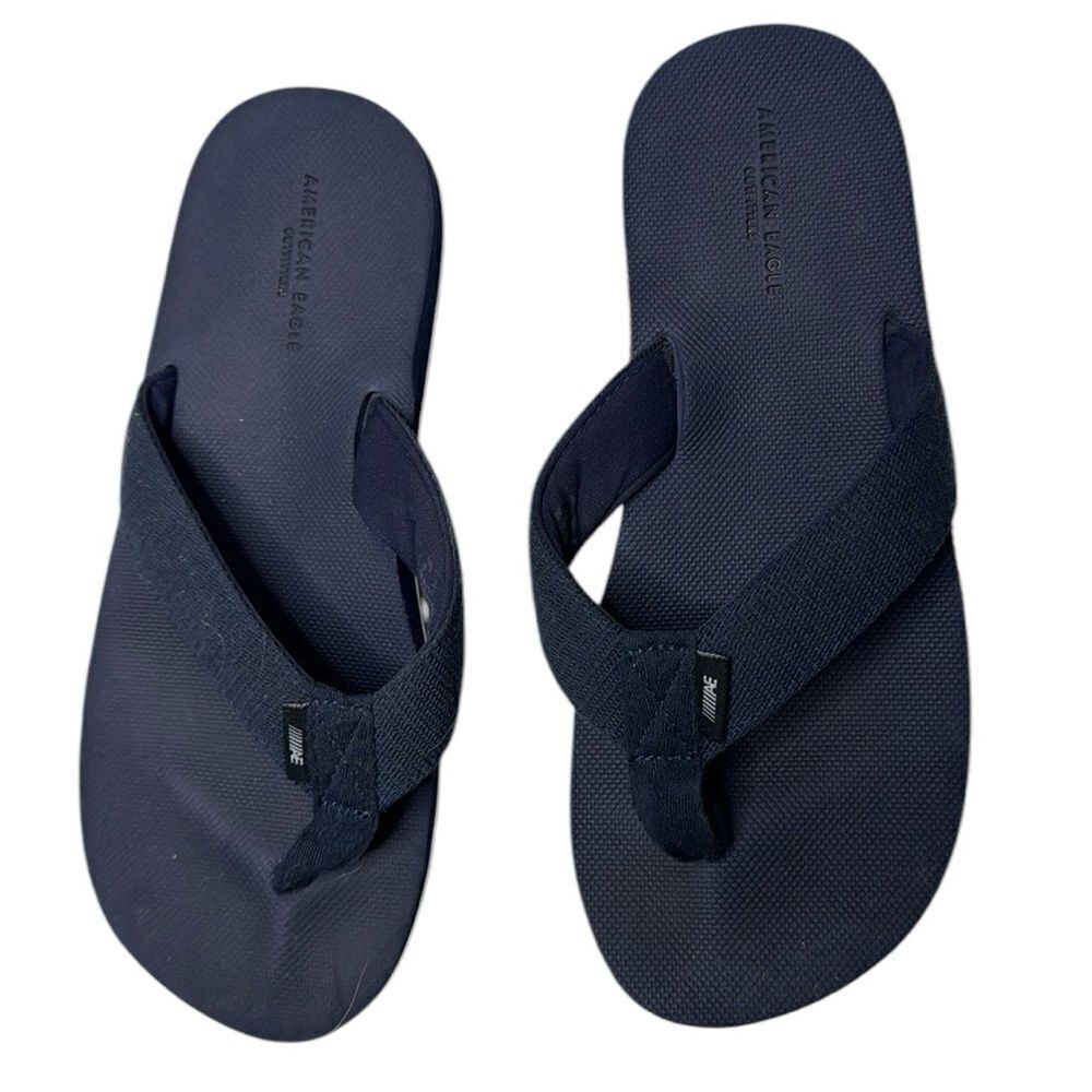 American Eagle Men’s Navy Sandals. Size 8.